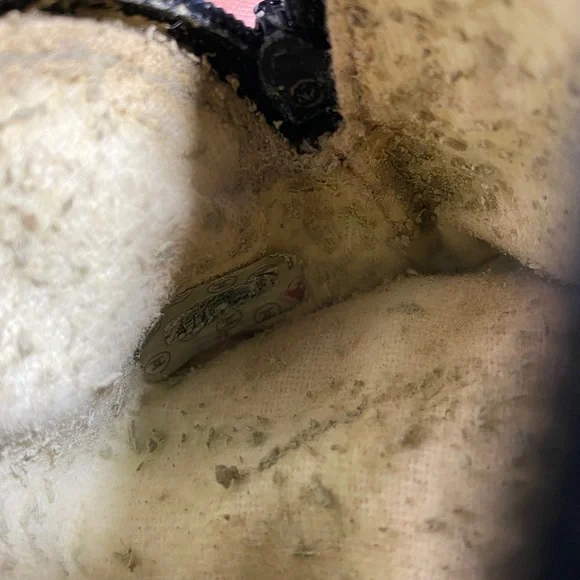 Authentic CHANEL Timeless CC Caviar Coin Purse - Picture 16 of 16